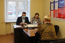 Адвокат и сотрудники аппарата регионального омбудсмена проконсультировали жителей Челябинской области