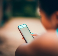 Сообщается, что количество дистанционных краж и мошенничеств в прошлом году снизилось. Но они все же регулярно происходят